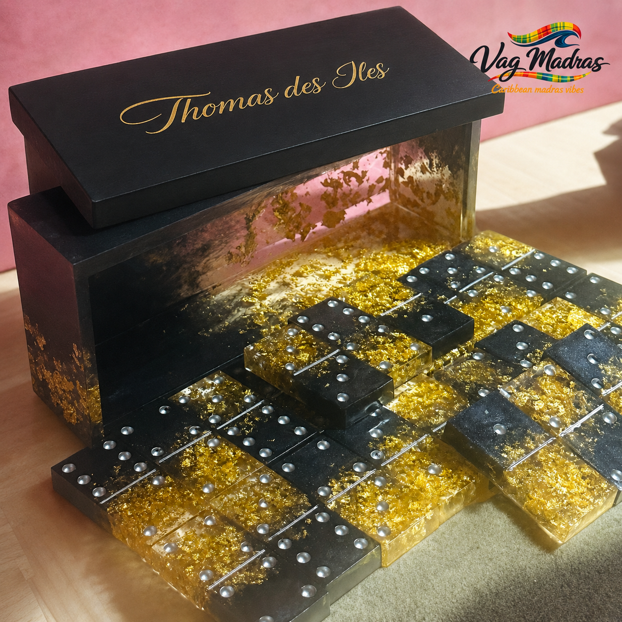 Jeu de dominos en résine Noir & Or – Édition Prestige
