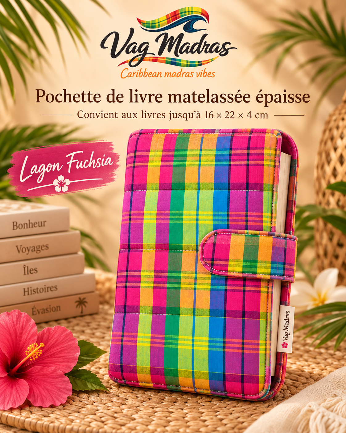 Pochette de livre matelassée Vag Madras – Lagon Fuchsia – ouverture à droite, visuel illustratif.
